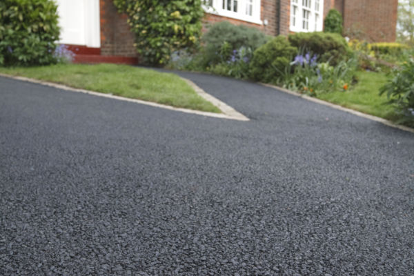 Tarmac driveway surfacing companies North London 